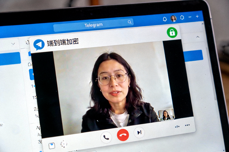 Telegram桌面版端到端加密视频通话功能界面截图，显示通话中的加密状态指示和视频画面